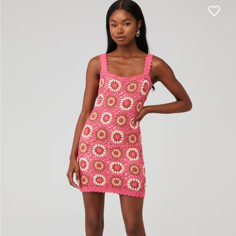 NWOT MINKPINK Harlow Crochet Flower Mini Dress